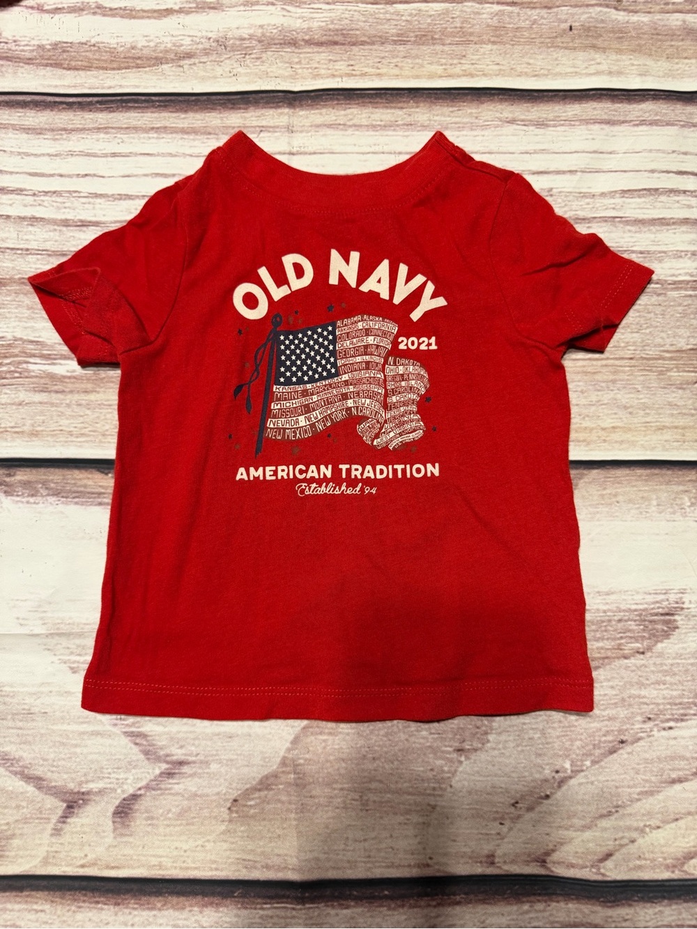 Old Navy Red Short-Sleeve Tee with Flag Graphic